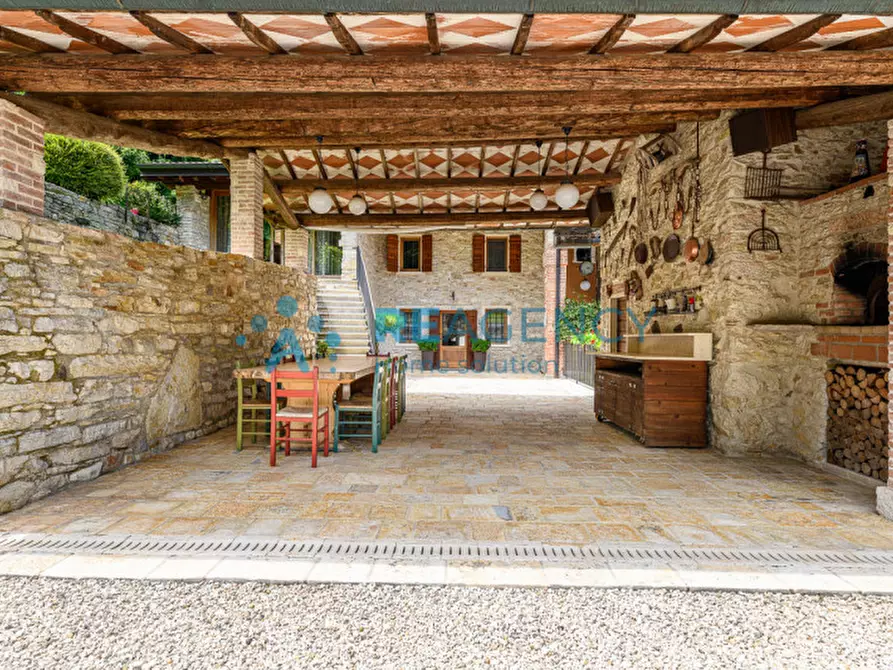 Immagine 3 di Villa in vendita  in via gollini a Chiampo