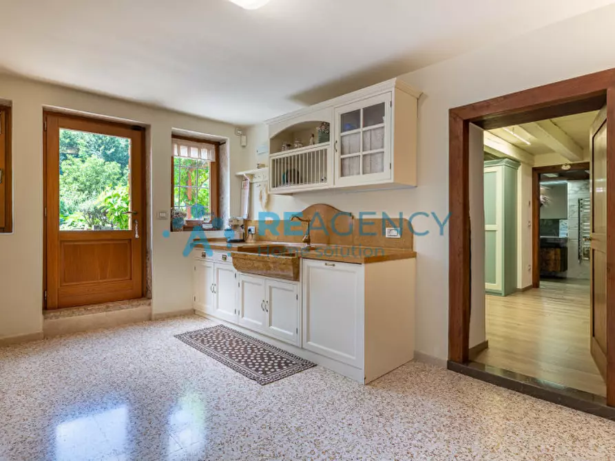 Immagine 25 di Villa in vendita  in via gollini a Chiampo