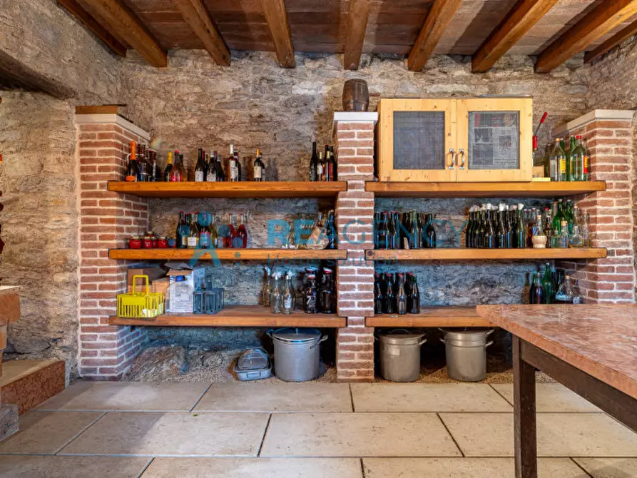 Immagine 31 di Villa in vendita  in via gollini a Chiampo