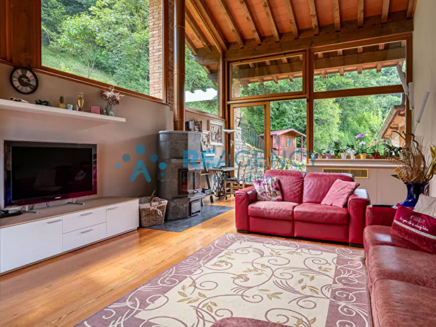 Immagine 34 di Villa in vendita  in via gollini a Chiampo