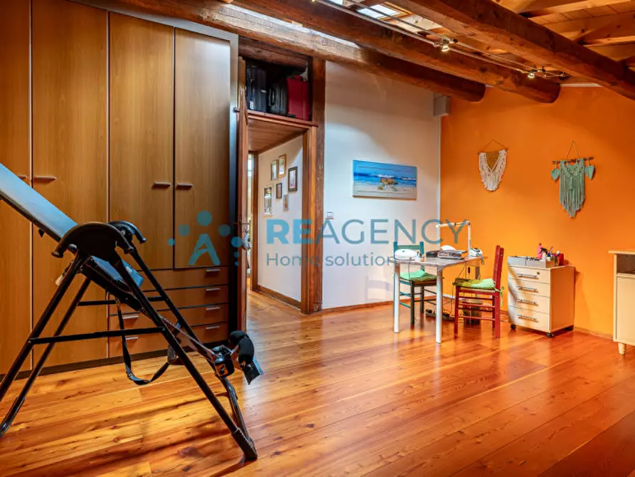 Immagine 43 di Villa in vendita  in via gollini a Chiampo