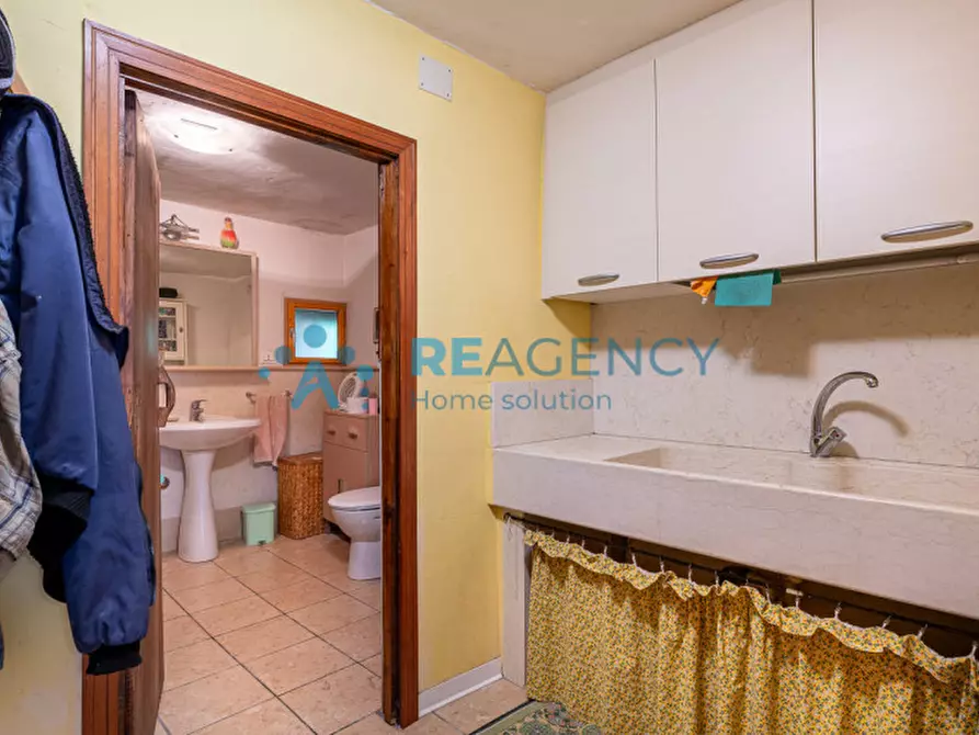 Immagine 49 di Villa in vendita  in via gollini a Chiampo