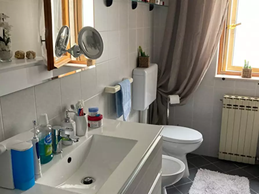 Immagine 13 di Appartamento in vendita  in Via Bologna a Ceglie Messapico