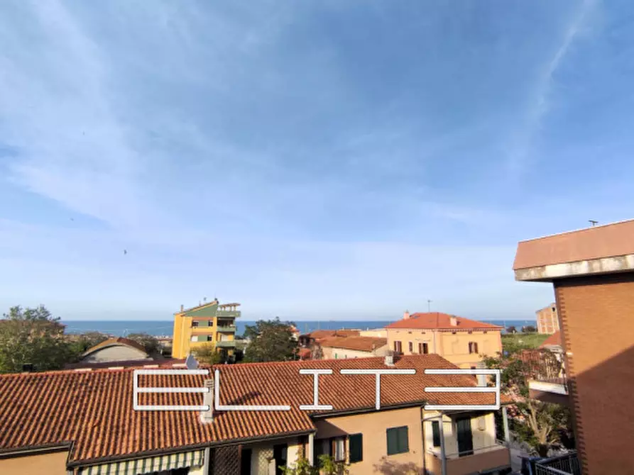 Immagine 1 di Appartamento in vendita  in via Adriatica a Montemarciano