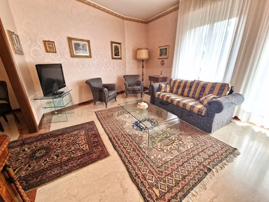 Immagine 1 di Appartamento in vendita  in Via D'Azeglio a Brescia