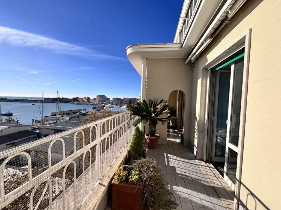 Immagine 4 di Appartamento in vendita  in Riviera Zanardelli a Anzio