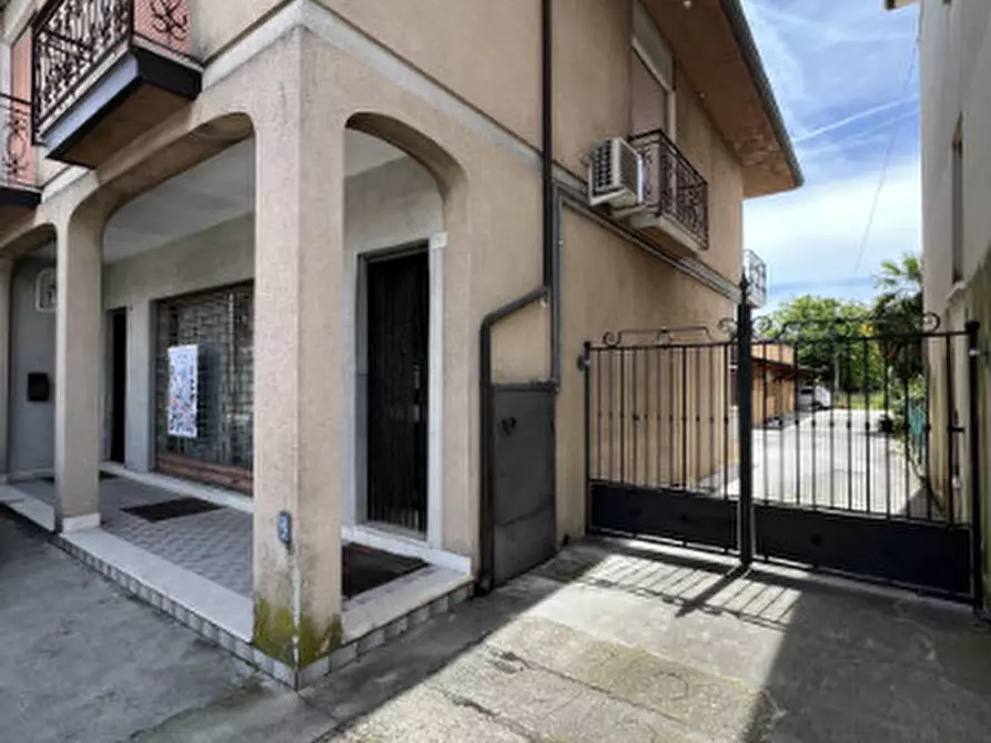 Immagine 1 di Casa indipendente in vendita  in VIA CAMPAGNA 138 a Galliera Veneta