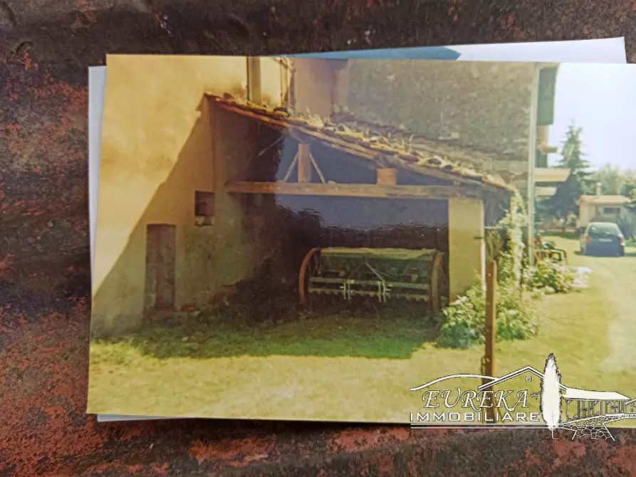 Immagine 15 di Magazzino in vendita  in via roma 152 a Castiglione Del Lago