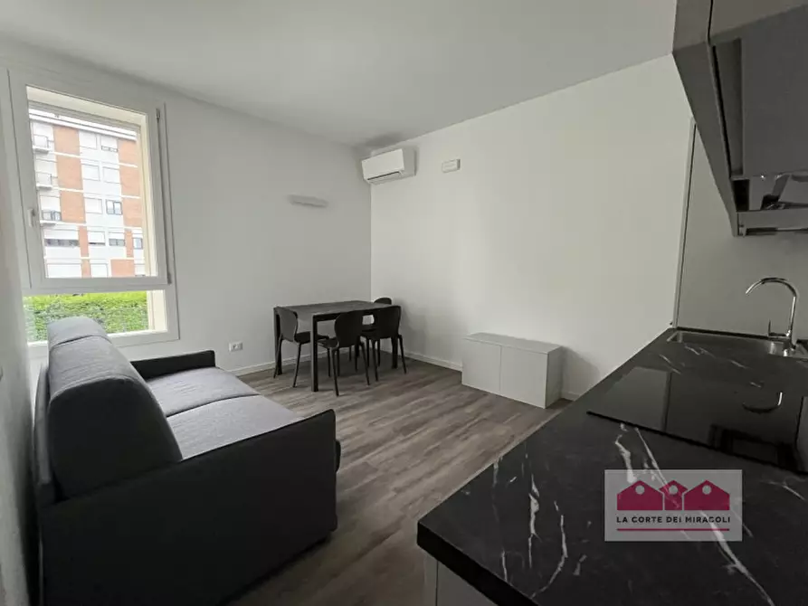 Immagine 1 di Appartamento in affitto  in contrà isonzo a Vicenza