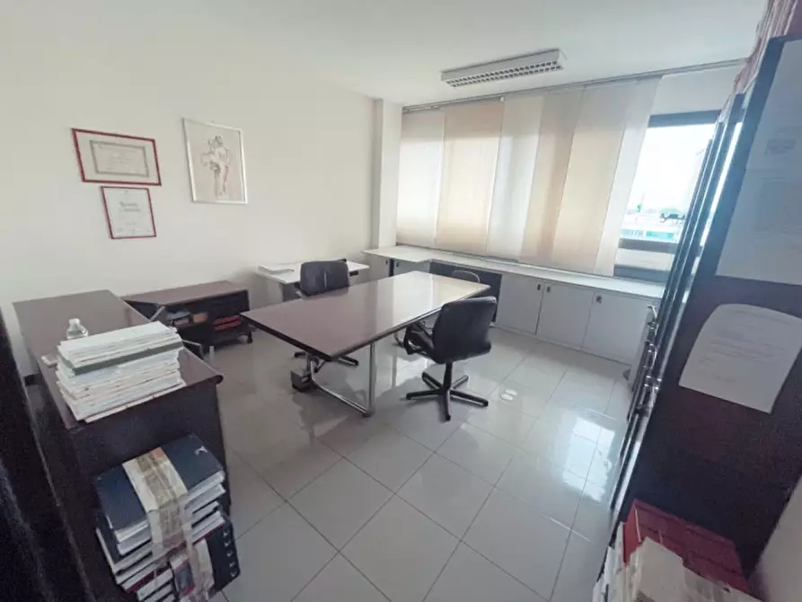 Immagine 6 di Ufficio in affitto  a Padova