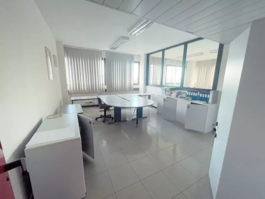 Immagine 7 di Ufficio in affitto  a Padova