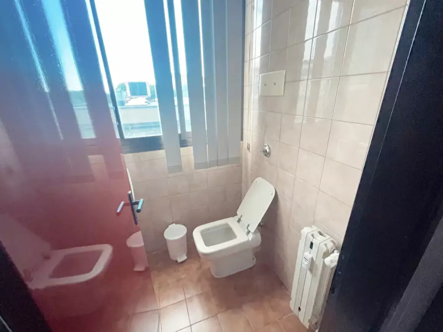 Immagine 13 di Ufficio in affitto  a Padova