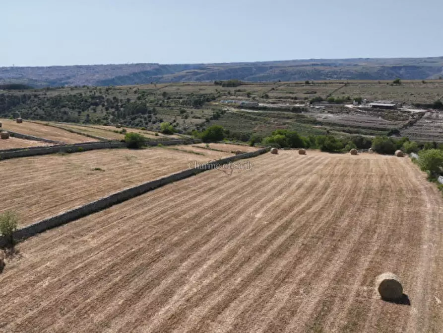 Immagine 10 di Terreno in vendita  in bussello a Modica