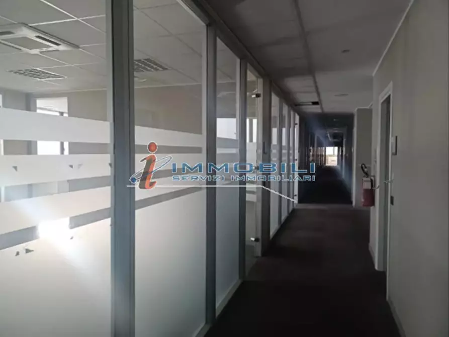Immagine 3 di Ufficio in affitto  in VIA GALLARATE a Milano