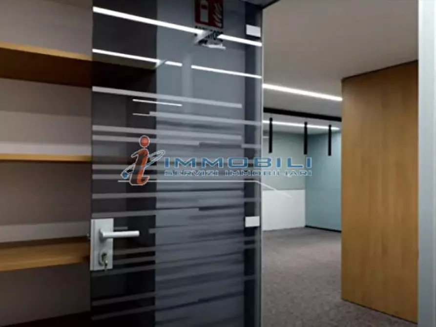 Immagine 18 di Ufficio in affitto  in VIA LOMAZZO PAOLO a Milano