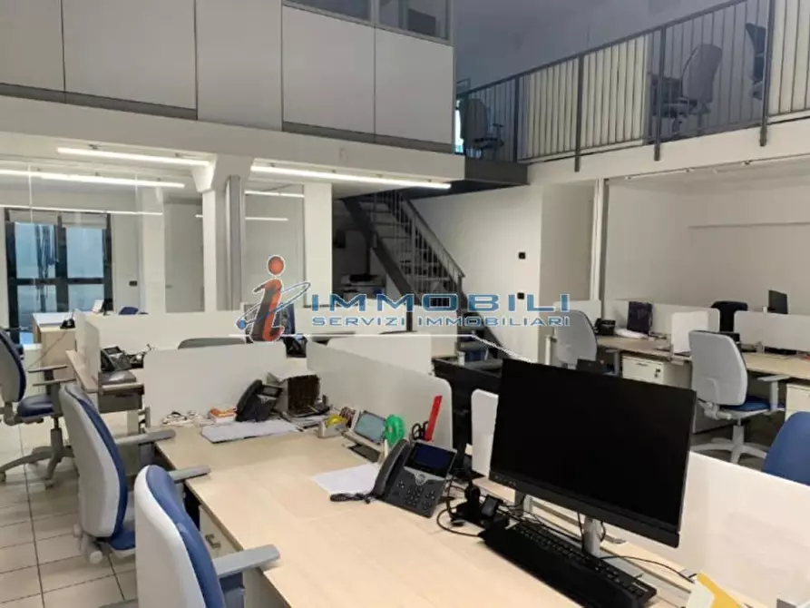 Immagine 1 di Ufficio in vendita  in VIALE MONZA a Milano