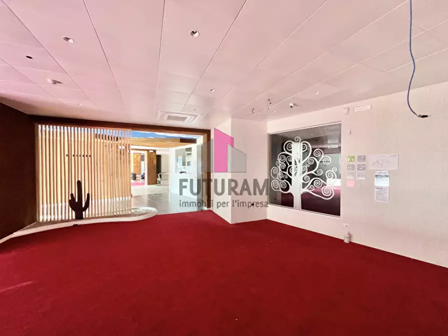 Immagine 3 di Negozio in affitto  in via montegrappa a Marostica