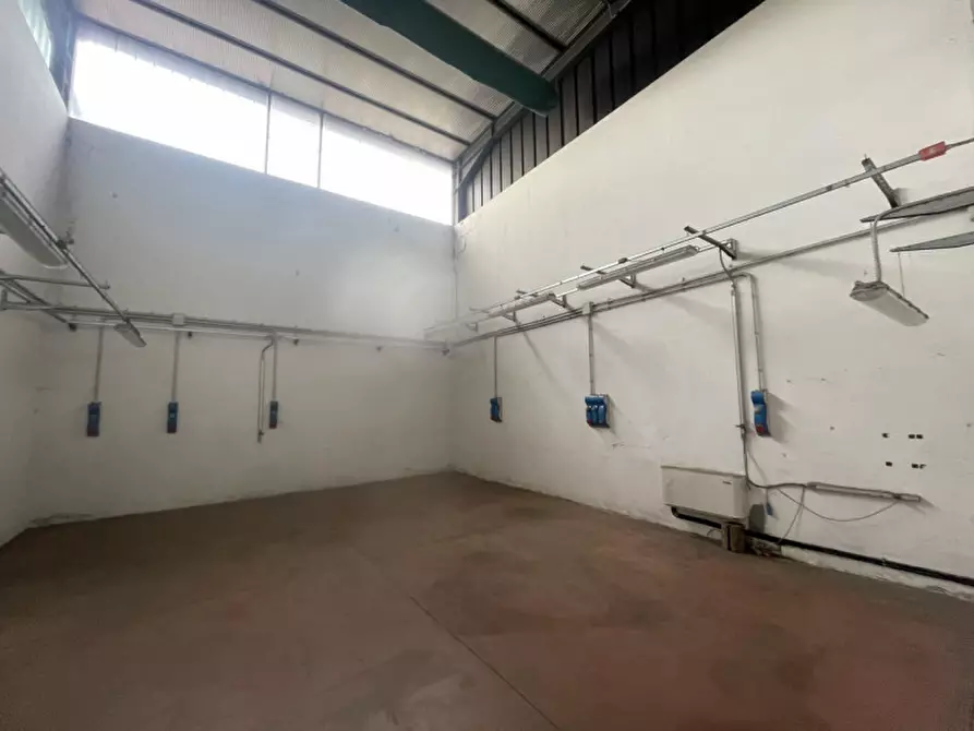 Immagine 7 di Capannone industriale in vendita  in VIA DE GASPERI 14 a Saccolongo