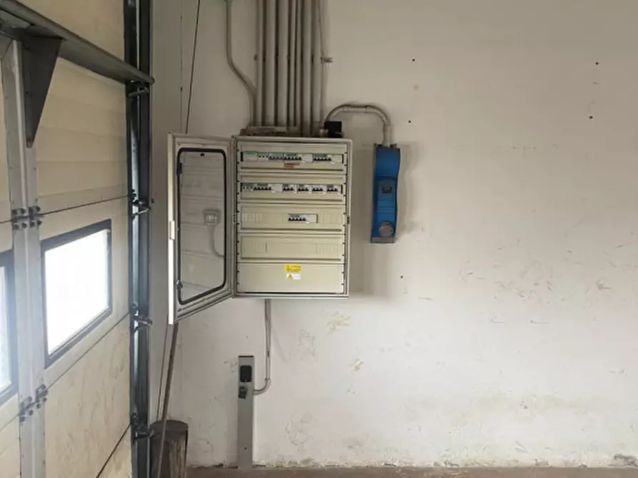 Immagine 8 di Capannone industriale in vendita  in VIA DE GASPERI 14 a Saccolongo