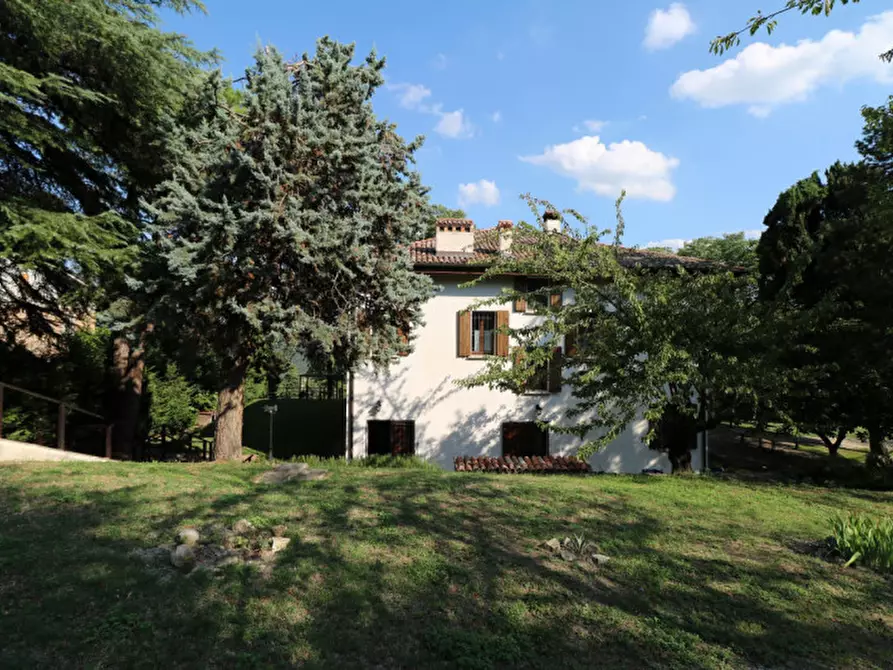 Immagine 1 di Villa in vendita  in via calvoletta a Pianoro