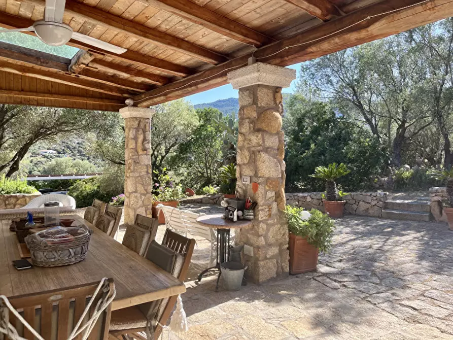 Immagine 43 di Villa in vendita  in via zara a Olbia