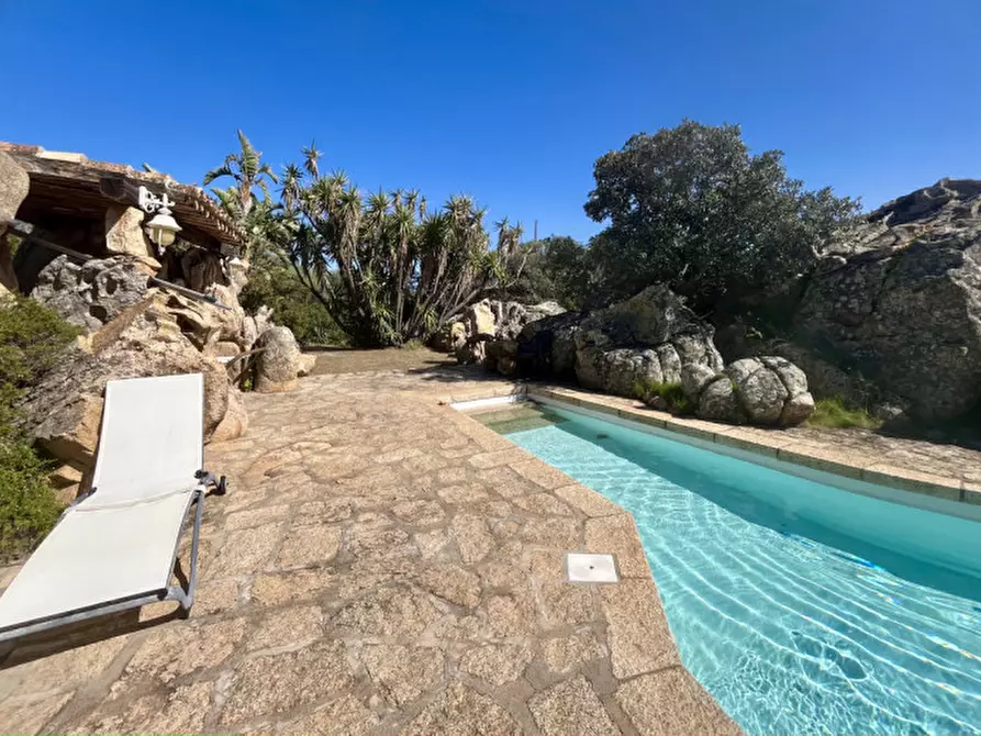 Immagine 64 di Villa in vendita  in via zara a Olbia