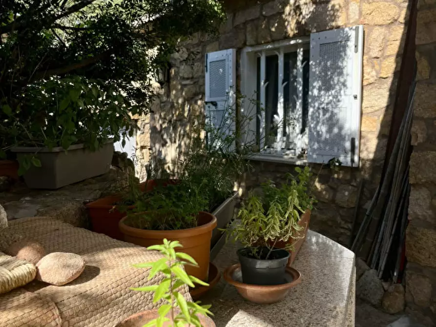 Immagine 85 di Villa in vendita  in via zara a Olbia