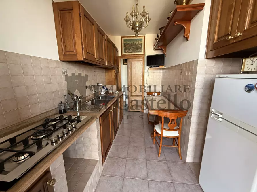 Immagine 3 di Appartamento in vendita  in Piazza Dante Alighieri a Castiglione Del Lago