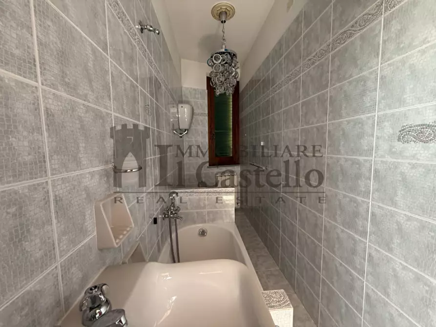 Immagine 18 di Appartamento in vendita  in Piazza Dante Alighieri a Castiglione Del Lago