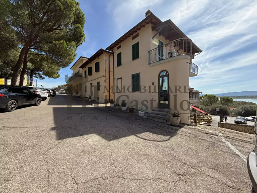 Immagine 25 di Appartamento in vendita  in Piazza Dante Alighieri a Castiglione Del Lago