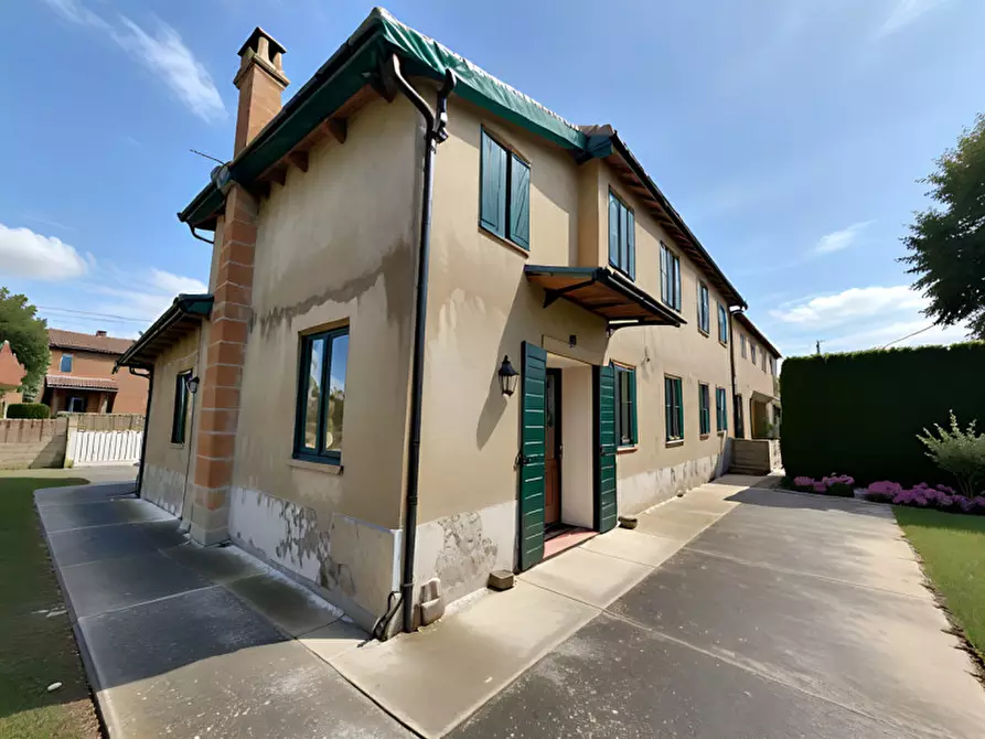 Immagine 1 di Terreno in vendita  in Via Giuseppe Parini a Vigonovo