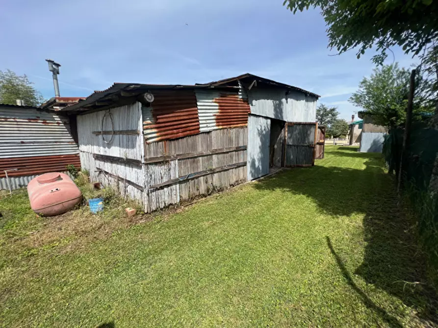 Immagine 12 di Terreno in vendita  in Via Giuseppe Parini a Vigonovo