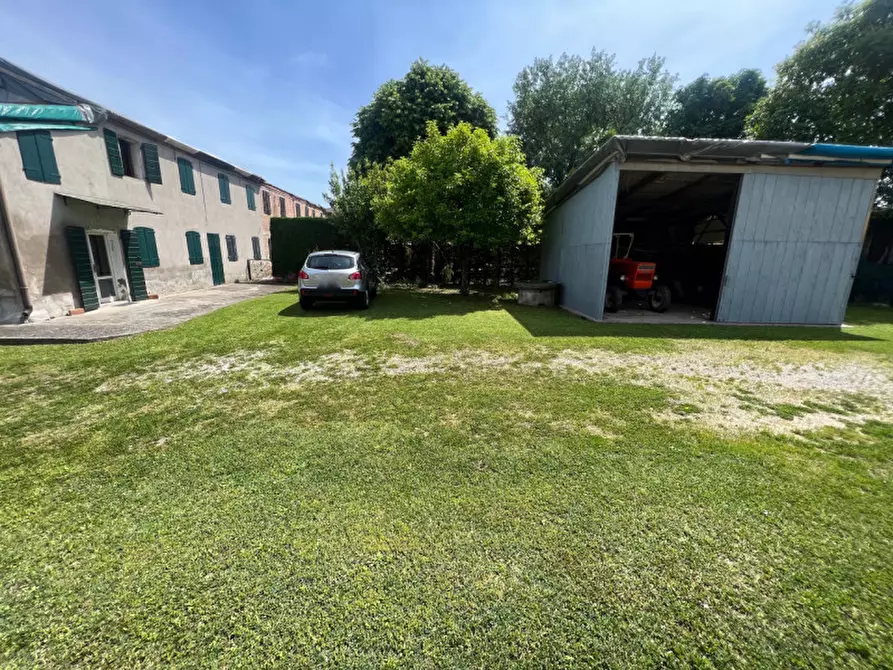 Immagine 24 di Terreno in vendita  in Via Giuseppe Parini a Vigonovo