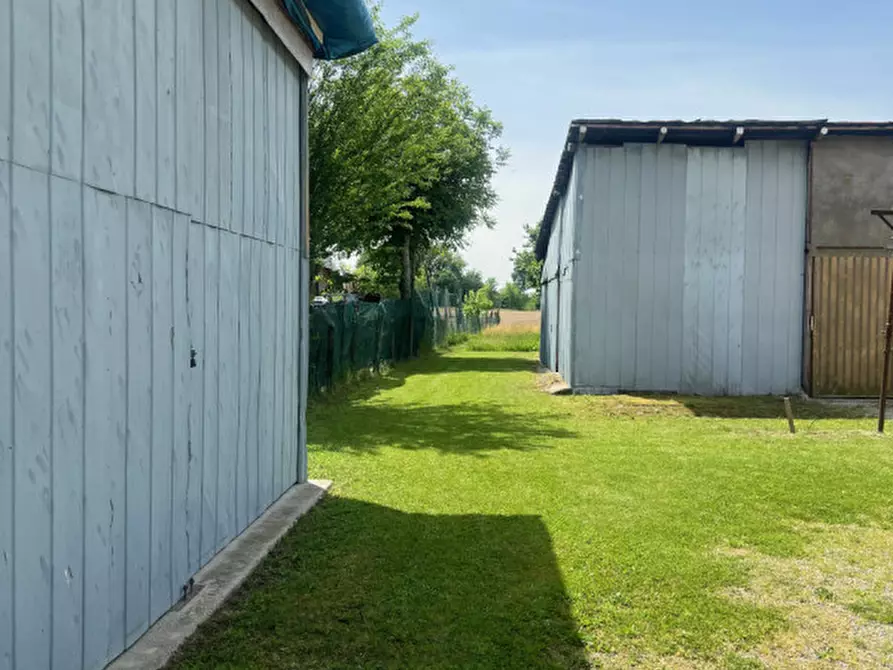 Immagine 32 di Terreno in vendita  in Via Giuseppe Parini a Vigonovo