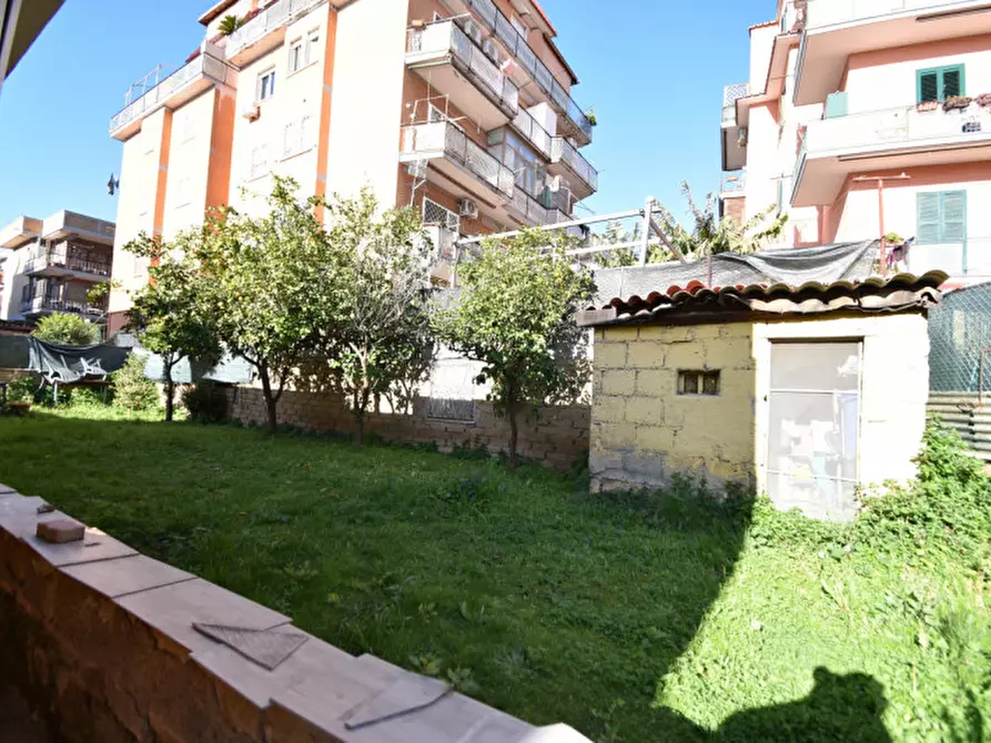 Immagine 1 di Casa bifamiliare in vendita  in VIA GIOVANNI D'ANDREA a Roma