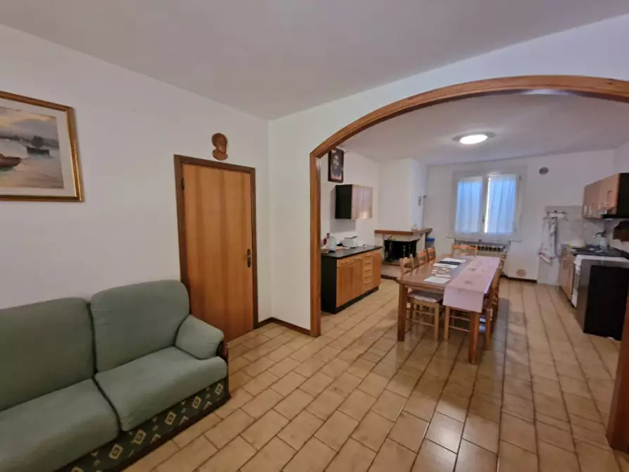 Immagine 2 di Villa in vendita  in Via Case Missiroli a Cesena