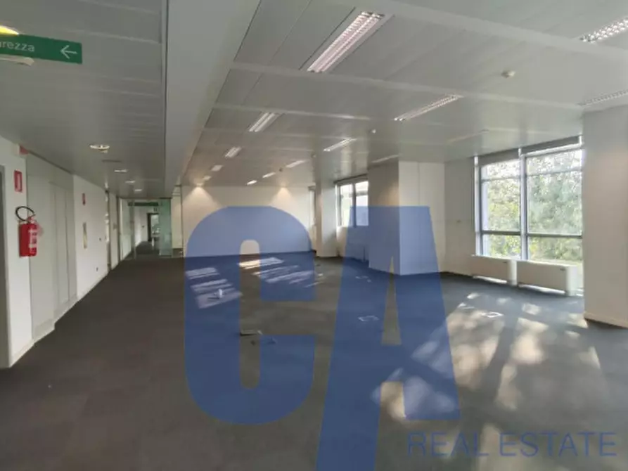 Immagine 11 di Ufficio in affitto  in VIA BAZZI CARLO a Milano