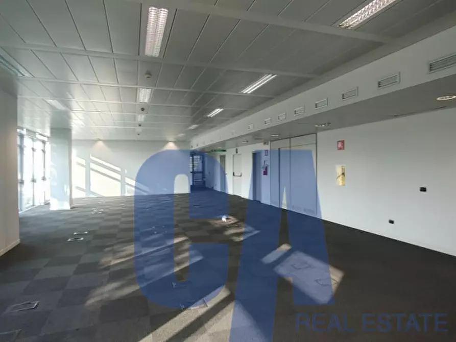 Immagine 5 di Ufficio in affitto  in VIA BAZZI CARLO a Milano