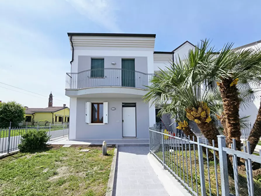 Immagine 1 di Appartamento in vendita  in VIA SAN LUIGI ORIONE a Borgo Veneto