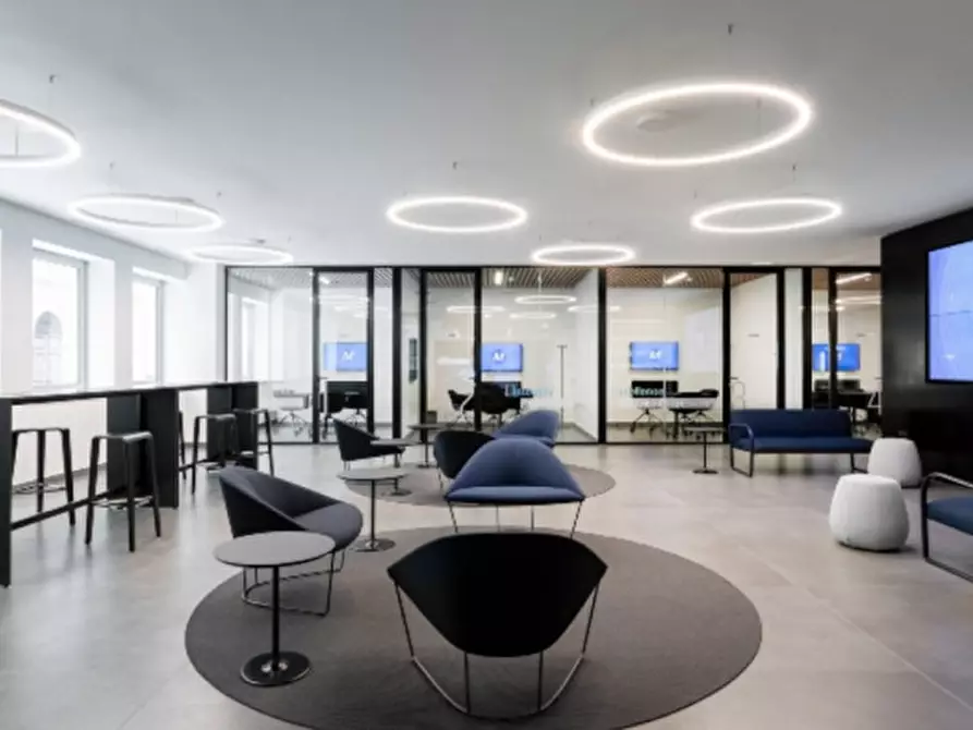 Immagine 3 di Ufficio in affitto  a Volpago Del Montello