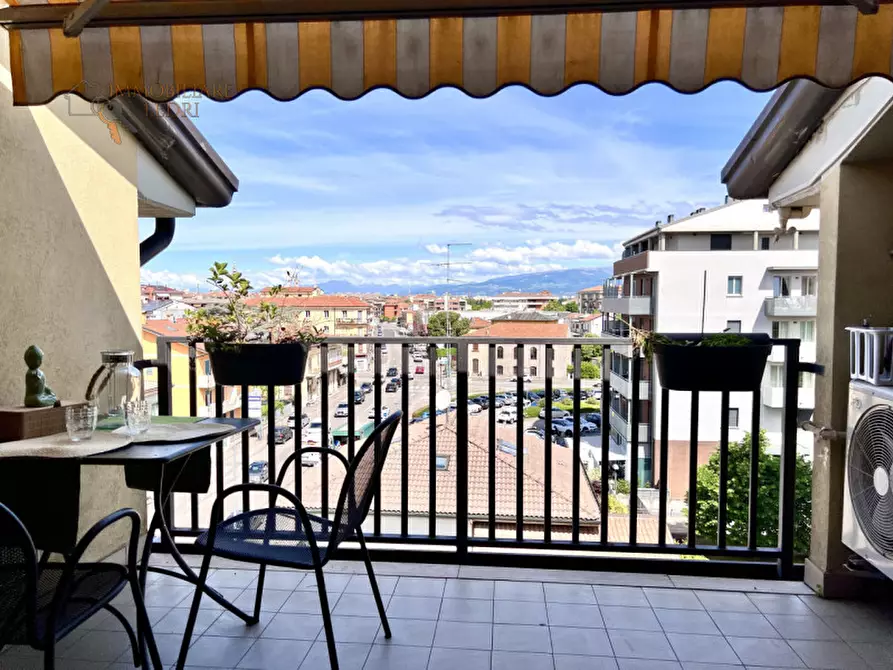 Immagine 11 di Appartamento in vendita  in via Legnago a Verona