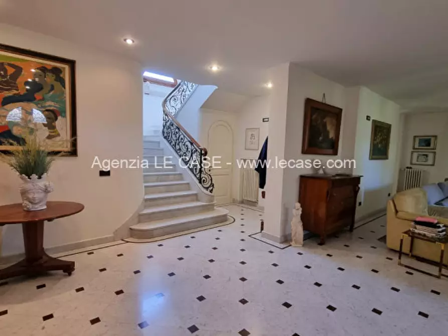 Immagine 15 di Villa in affitto  a Forte Dei Marmi