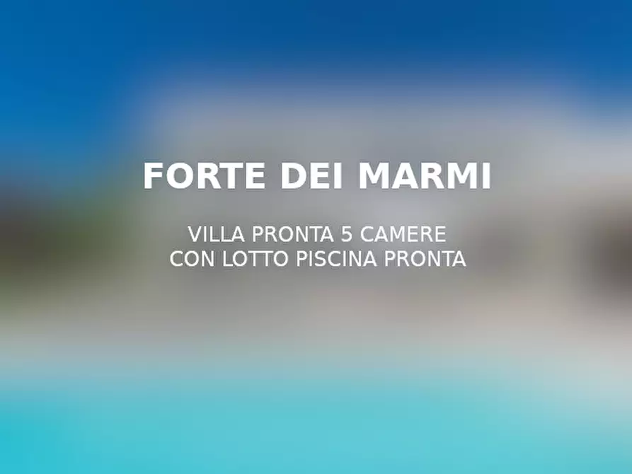 Immagine 1 di Villa in vendita  in via Piave a Forte Dei Marmi