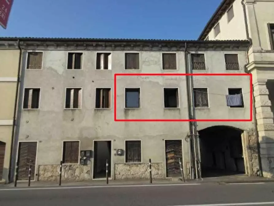 Immagine 1 di Appartamento in vendita  in VIALE RIVIERA BERICA 78 a Vicenza