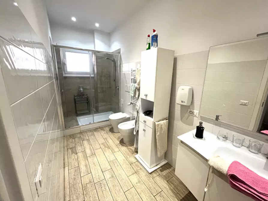 Immagine 13 di Appartamento in vendita  in Via Quinzi a Roma