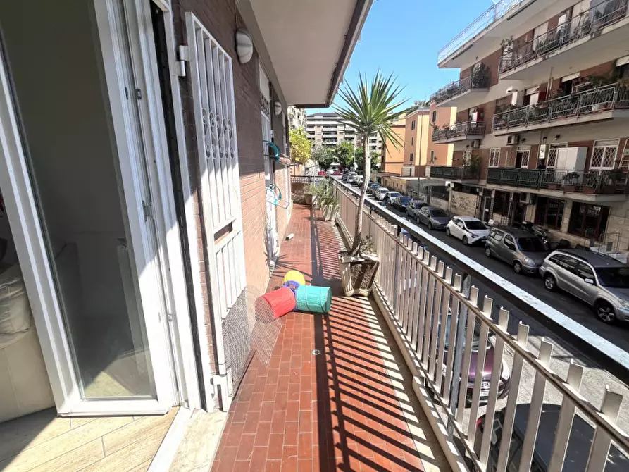 Immagine 14 di Appartamento in vendita  in Via Quinzi a Roma