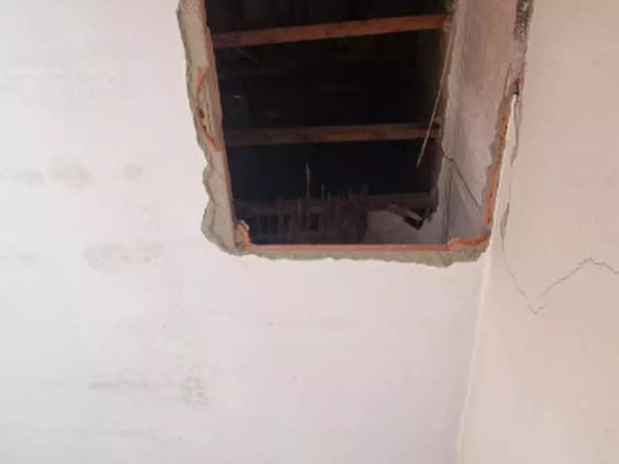 Immagine 11 di Appartamento in vendita  in PIAZZA LANDI a Greve In Chianti