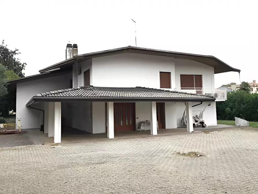 Immagine 1 di Villa in vendita  in Via Vecchia Moglianese, 66-76 a Scorze'