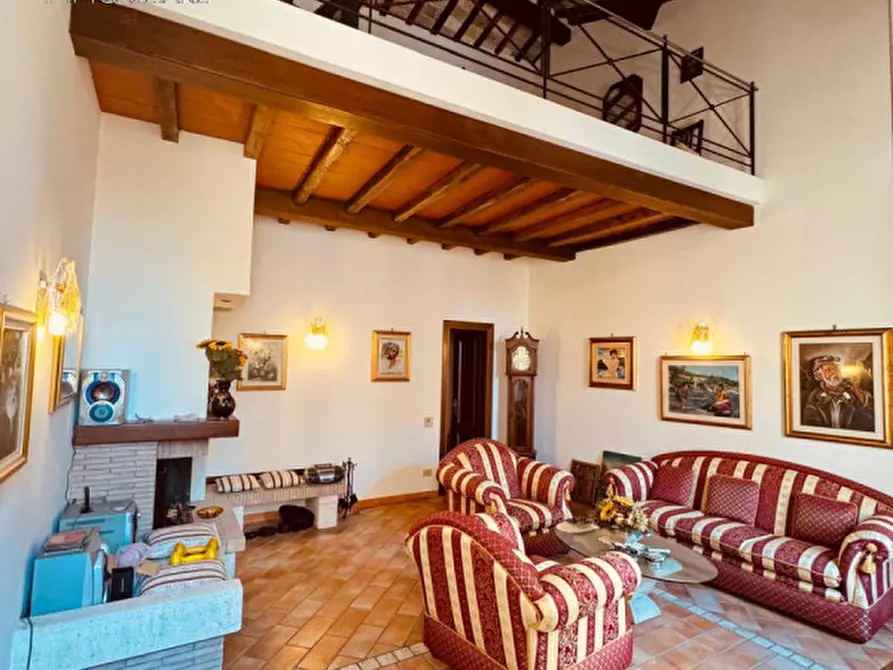 Immagine 23 di Appartamento in vendita  in piazza paolo segneri a Nettuno