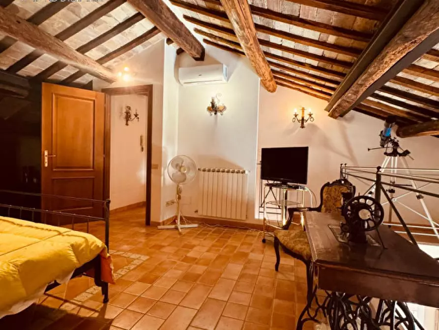 Immagine 40 di Appartamento in vendita  in piazza paolo segneri a Nettuno